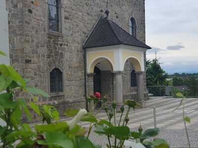 Kirche Haupteingang / Pfarre St. Georgen/Gusen Kirche Haupteingang