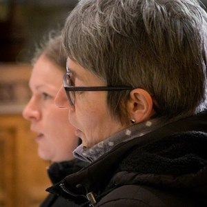 Kantorinnenschola des Konservatoriums für Kirchenmusik der Diözese Linz (Leitung: Andreas Peterl)
