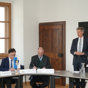 Pressekonferenz und Segnung Basilikadach